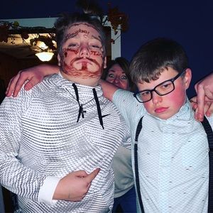 Meet your Posher, Elijah